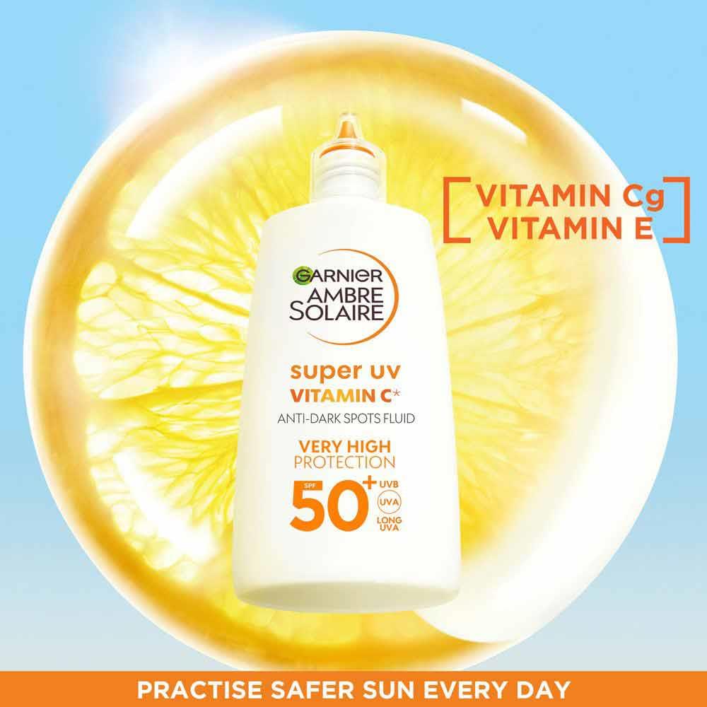 واقي شمس مضد للبقع من غارنييه أمبر سولير Super UV Vitamin C SPF50+
فرنسا 🇫🇷
استمتعي بحماية عالية جداً من أشعة الشمس مع عناية يومية تساعد على تقليل مظهر البقع الداكنة ومنح البشرة إشراقة صحية، بتركيبة خفيفة سريعة الامتصاص ومناسبة للاستخدام اليومي