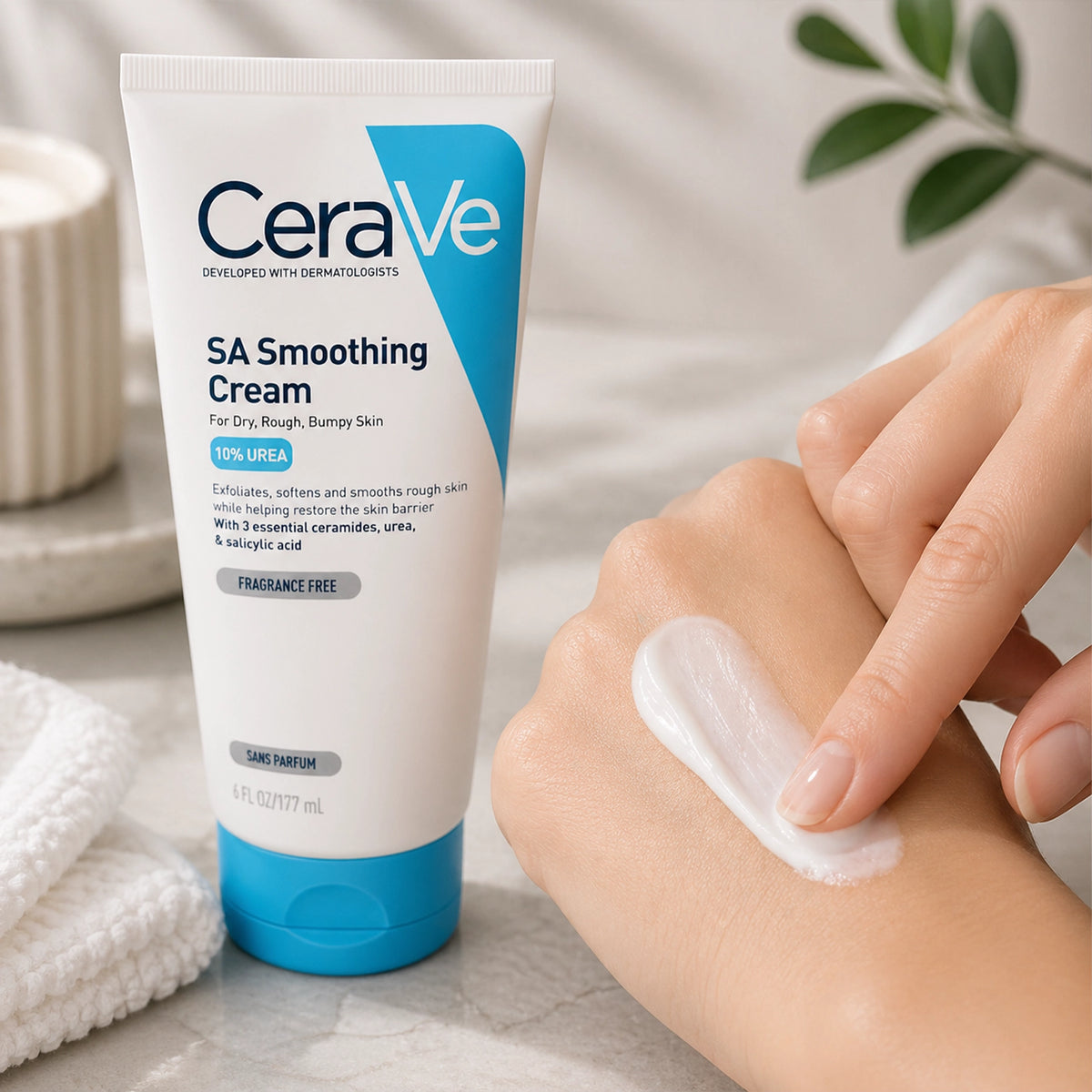 استعد نعومة بشرتك مع سموثنك كريم من سيرافي الفرنسية 🇲🇫
CeraVe SA Smoothing Cream،
كريم مصمم للبشرة الجافة والخشنة والمعرضة لجلد الوزة، يجمع بين الترطيب العميق والتقشير اللطيف مع دعم حاجز البشرة