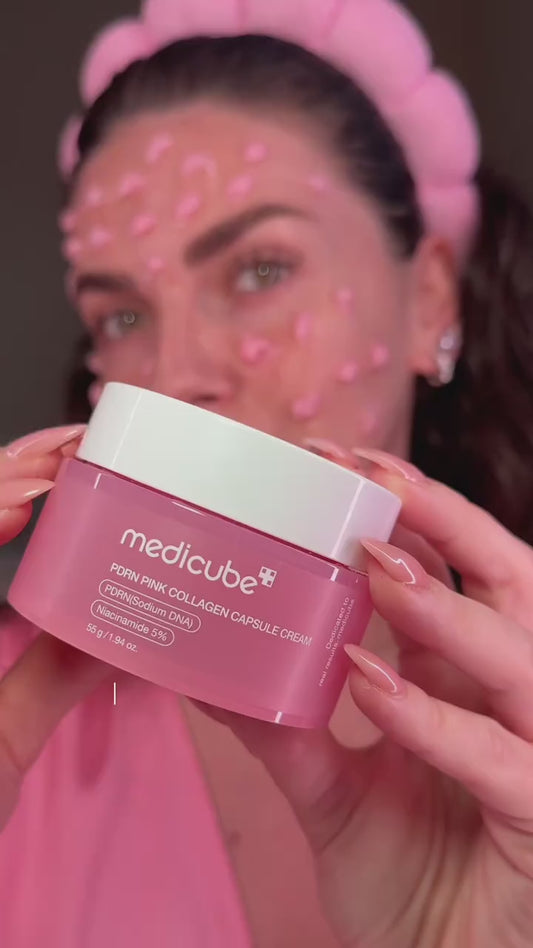 تقنية احترافية للعناية بالبشرة مع ايج ار برو بوستر من مديكيوب الكورية 🇰🇷
 Medicube AGE-R Pro
 ✨ جهاز متطور يعزز امتصاص السيرومات، يشد البشرة، ويحسن مرونتها بوضوح مع الاستخدام المنتظم.