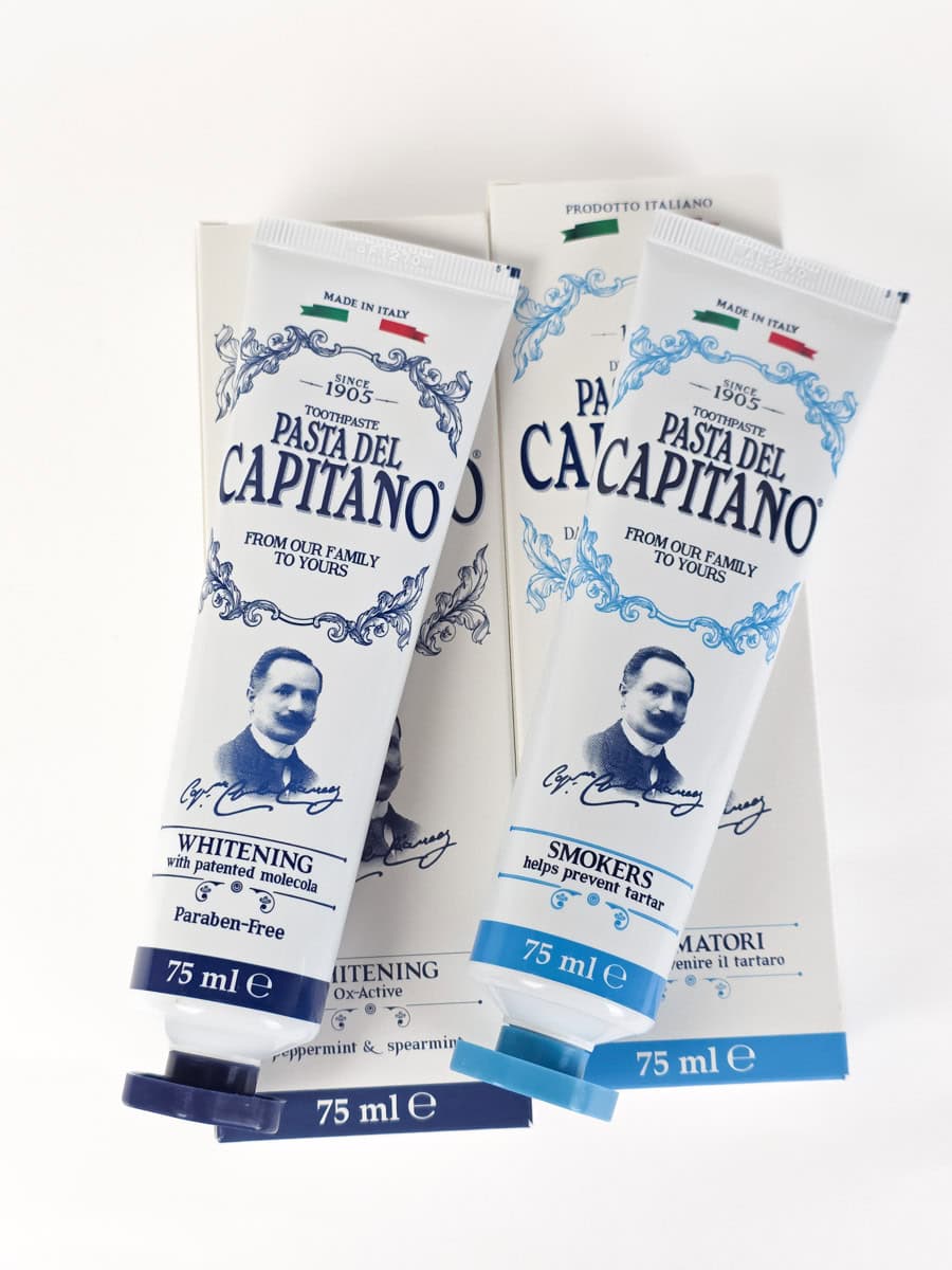 معجون الأسنان وايتنينغ من باستا دل كابيتانو الإيطالية 🇮🇹
✨ Pasta del Capitano Whitening Toothpaste
معجون أسنان مخصص للمساعدة في إزالة البقع السطحية واستعادة الإشراقة الطبيعية للأسنان، مع حماية يومية للفم واللثة ونفس منعش يدوم طويلاً